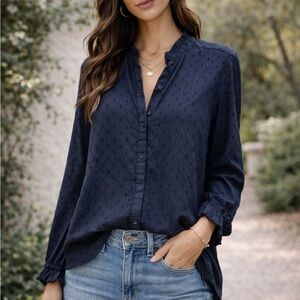 Loft flowy polka dot ruffle trim navy top ❤️